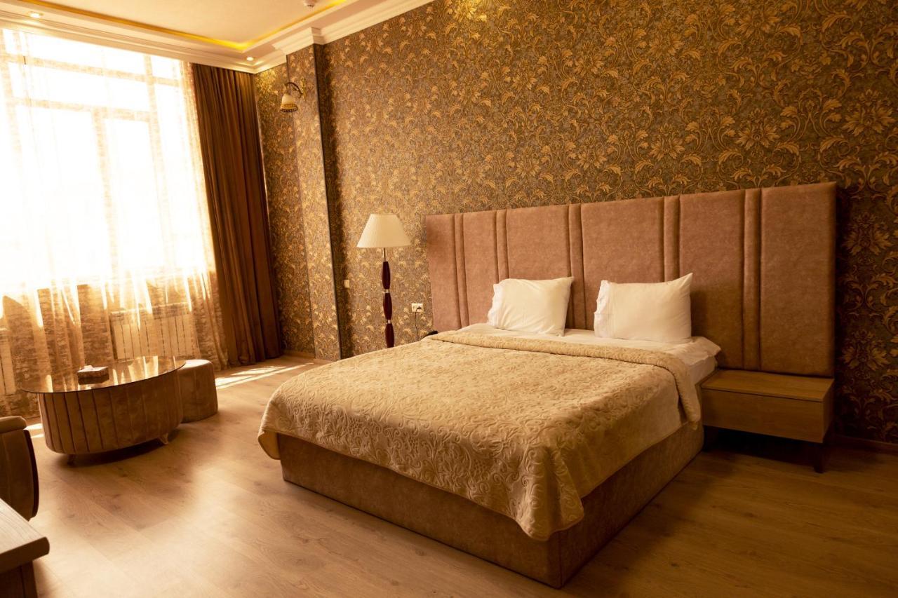 Hotel Felisa Gyumri Bagian luar foto